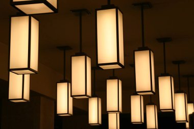 Modern lamba bir odada