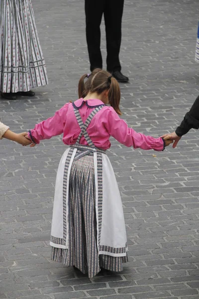 Bir Sokak Festivalinde Portekizce Dans — Stok fotoğraf