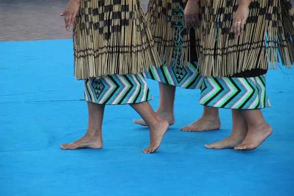 Óceániai Táncosok Egy Utcai Fesztiválon — Stock Fotó