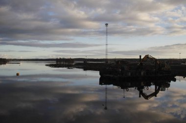 İsveç 'te bir göl manzarası