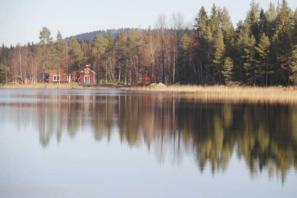 瑞典的湖景 — 图库照片