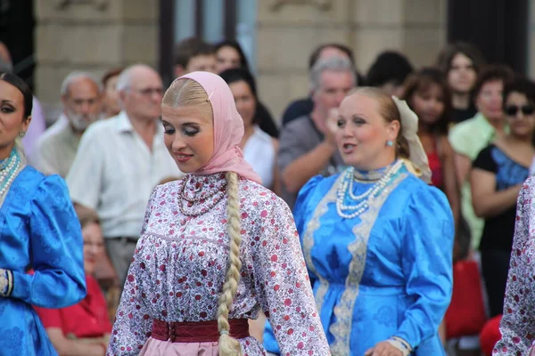 Bir Sokak Festivalinde Rus Halk Dansları Sergisi — Stok fotoğraf