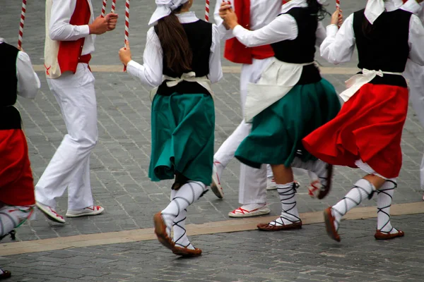 Παραδοσιακός Χορός Basque Ένα Λαϊκό Φεστιβάλ — Φωτογραφία Αρχείου