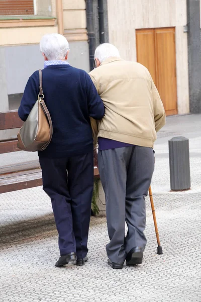 Ageing People Waking Street — Stock Photo, Image