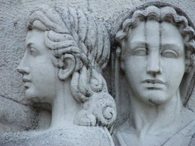 Bilbao şehir merkezinde heykel