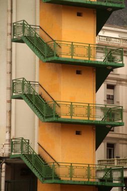 Bilbao şehrinin metropolitan bölgesinde inşa ediliyor.