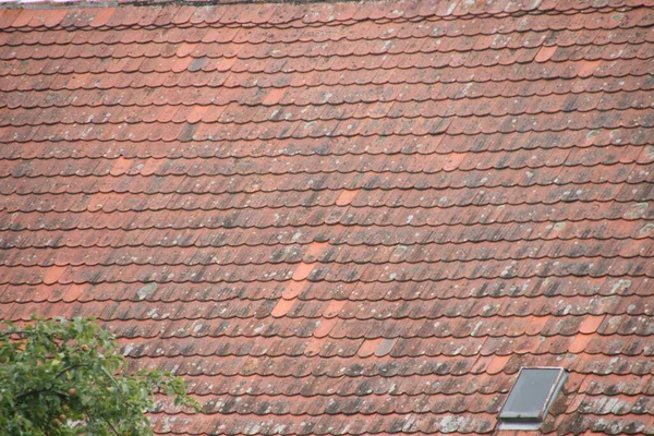 Dach Płytek Domu — Zdjęcie stockowe