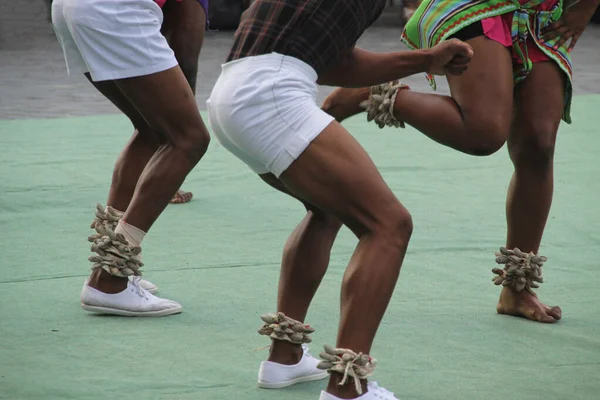 ストリートフェスティバルでの南アフリカ舞踊 — ストック写真