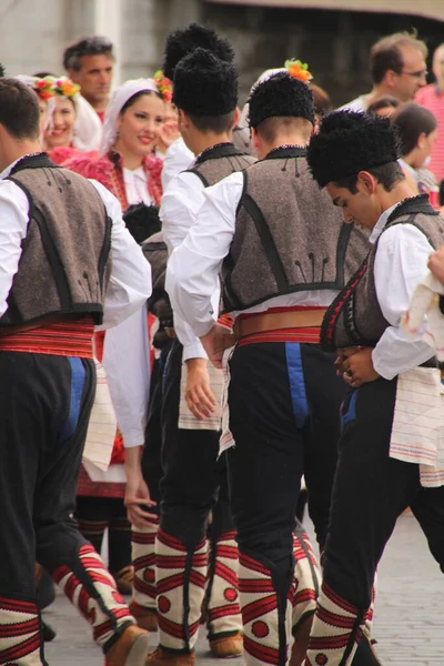 马其顿的民间舞蹈 在街头表演 — 图库照片
