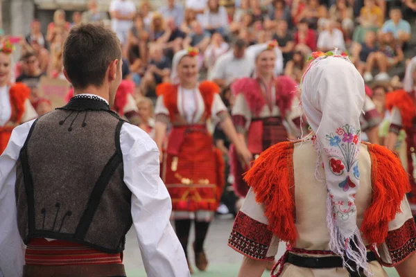 Néptánc Macedóniából Egy Utcai Fesztiválon — Stock Fotó