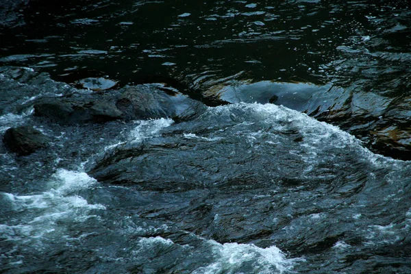 Río Durante Derretimiento — Foto de Stock