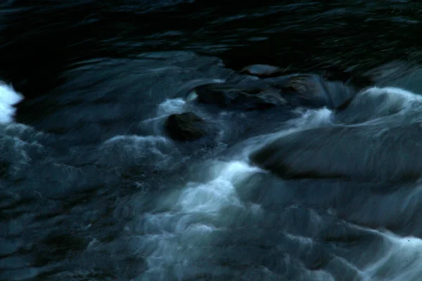 Floden Smältningen — Stockfoto