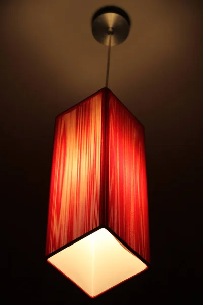 房间里的现代灯 — 图库照片