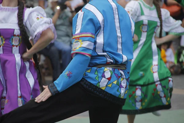 Bir Sokak Festivalinde Rus Halk Dansları Sergisi — Stok fotoğraf