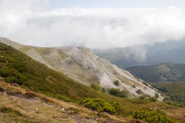 Paisaje Las Montañas Del País Vasco — Foto de Stock