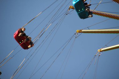 Lunaparktaki dönme dolap.