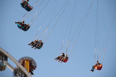 Lunaparktaki dönme dolap.
