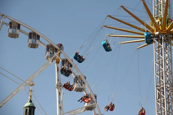 Ferris Roue Dans Parc Attractions — Photo