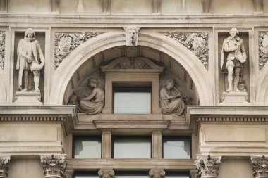 Londra şehir merkezinde inşaat.