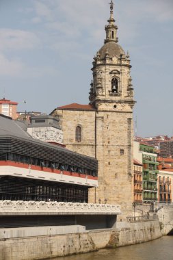 Bilbao şehrindeki Katolik tapınağı.