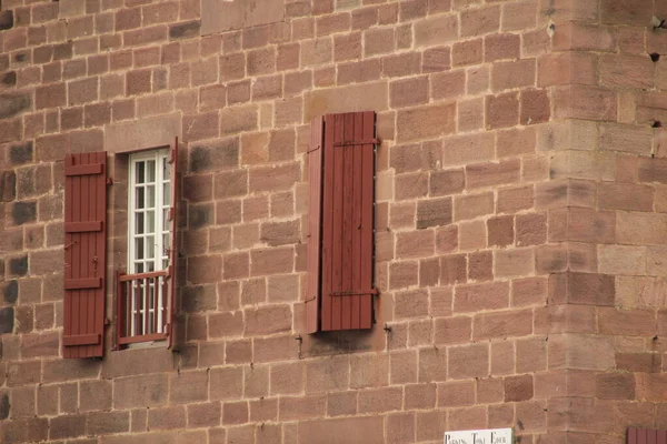 Fransa Nın Güneyindeki Tipik Bask Evi — Stok fotoğraf