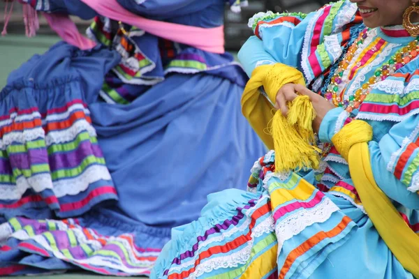 Bir Festivalde Meksikalı Halk Dansı — Stok fotoğraf