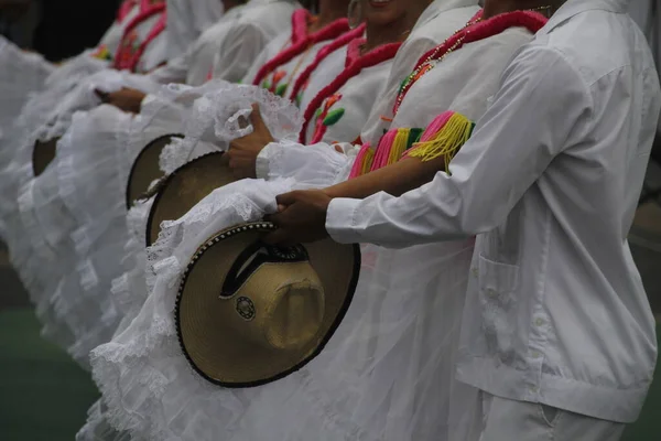 Mexikanischer Volkstanz Bei Einem Fest — Stockfoto