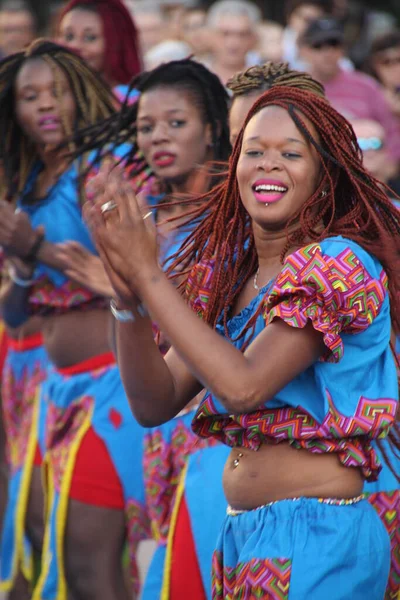 Λαϊκός Χορός Από Την Κένυα Φεστιβάλ Δρόμου — Φωτογραφία Αρχείου