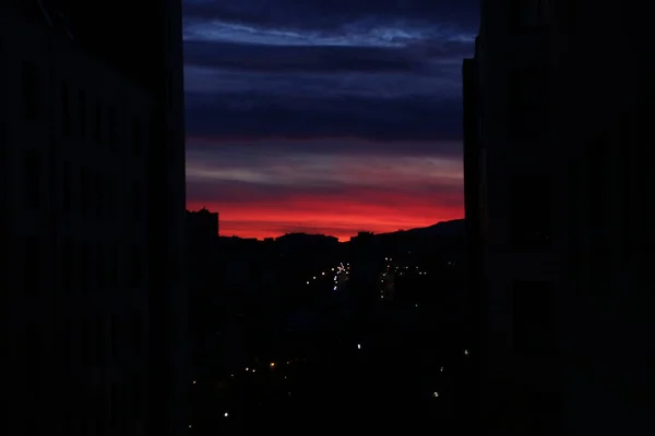夕暮れ時のビルバオの風景 — ストック写真