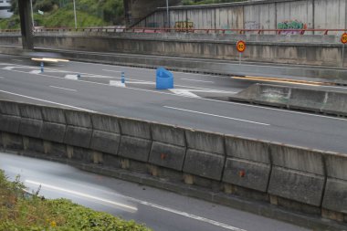 Şehir yolunda trafik vardı.