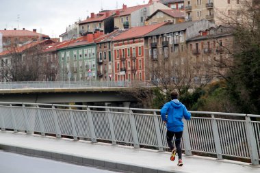 Şehir parkında koşmak
