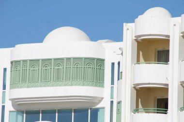 Tunus kıyısındaki turistik otel