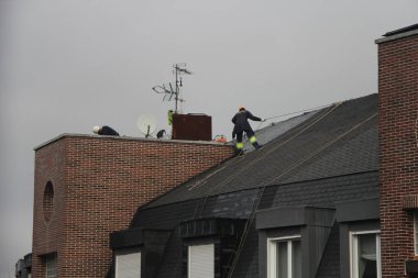 Kentsel bir çevrede inşaat alanı