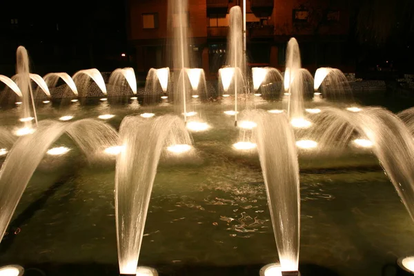 Fountain Urban Park — Stock Photo, Image