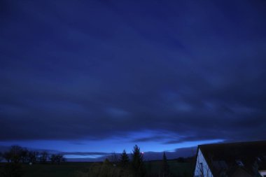 Geceleri Almanya 'nın iç kesimlerinde manzara