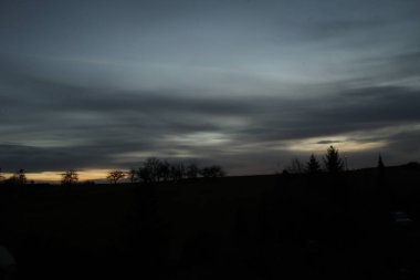 Geceleri Almanya 'nın iç kesimlerinde manzara