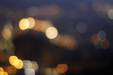 Bokeh efektli şehir ışıkları