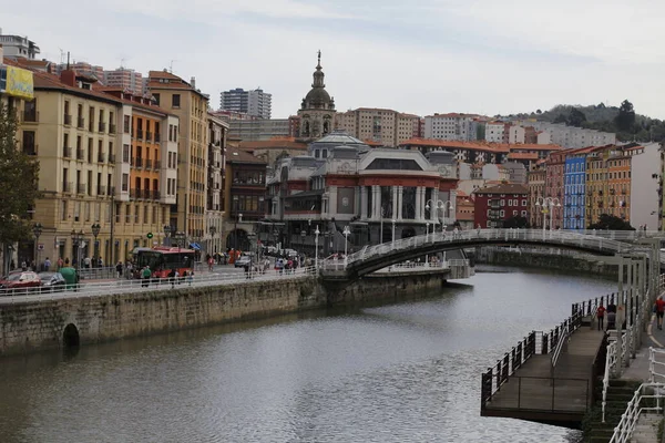 Bilbao Şehrinde Bina — Stok fotoğraf