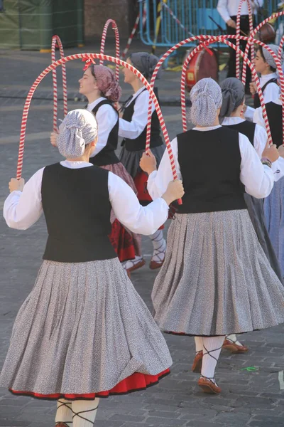 Exposition Danse Folklorique Basque Dans Festival Rue — Photo