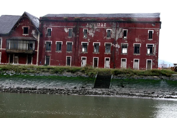 Ambiente Industrial Estuario Bilbao Día Lluvioso — Foto de Stock