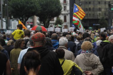 Bask Ülkesi ve Katalonya 'nın bağımsızlığını isteyen gösteri