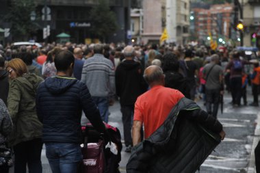 Bask Ülkesi ve Katalonya 'nın bağımsızlığını isteyen gösteri