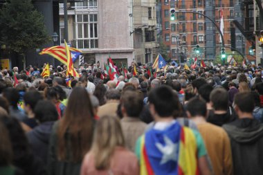 Bask Ülkesi ve Katalonya 'nın bağımsızlığını isteyen gösteri