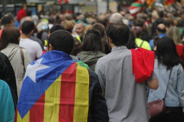 Bask Ülkesi ve Katalonya 'nın bağımsızlığını isteyen gösteri