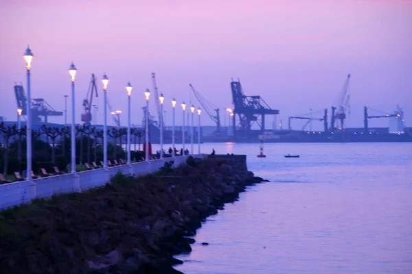 Akşamları Bilbao Estuary — Stok fotoğraf