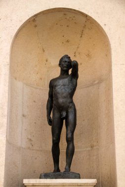 Bilbao parkında heykel