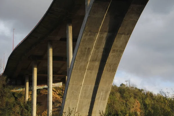 Ponte Moderna Sobre Estuário Bilbau — Fotografia de Stock