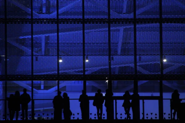 Mensen Het Terras Van Een Gebouw Het Centrum Van San — Stockfoto