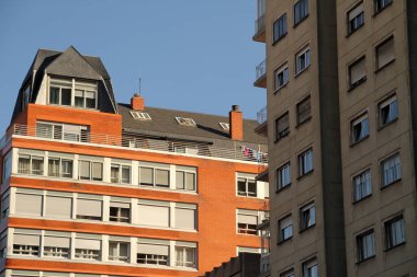 Burgos 'ta bir binanın cephesi