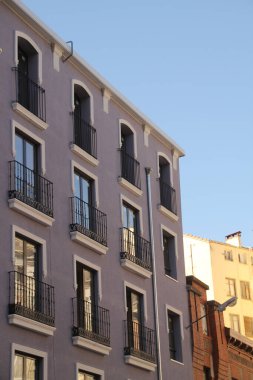 Burgos 'ta bir binanın cephesi